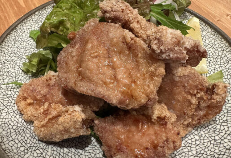 愛豚酒場の名物！豚の唐揚げ（愛豚揚げ）定食